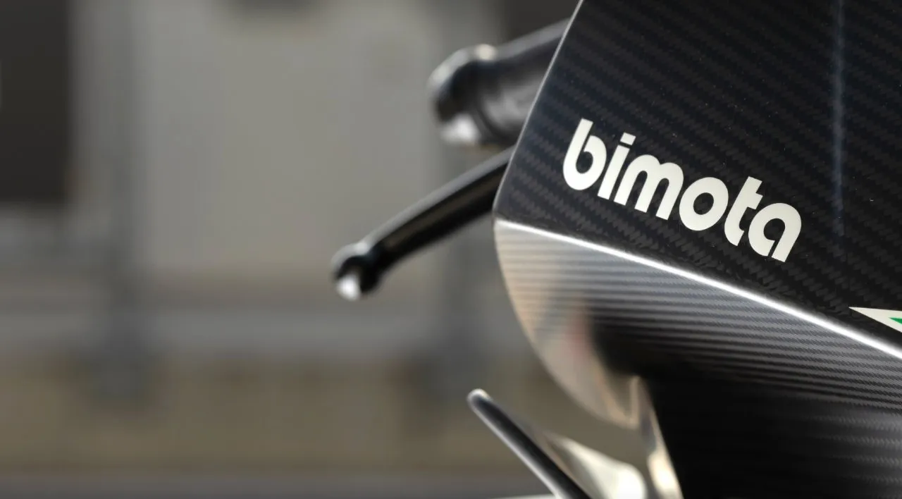 Bimota KB998 begeistert beim Portimao-Test: Fast an der Spitze und schon stärker als die Kawasaki