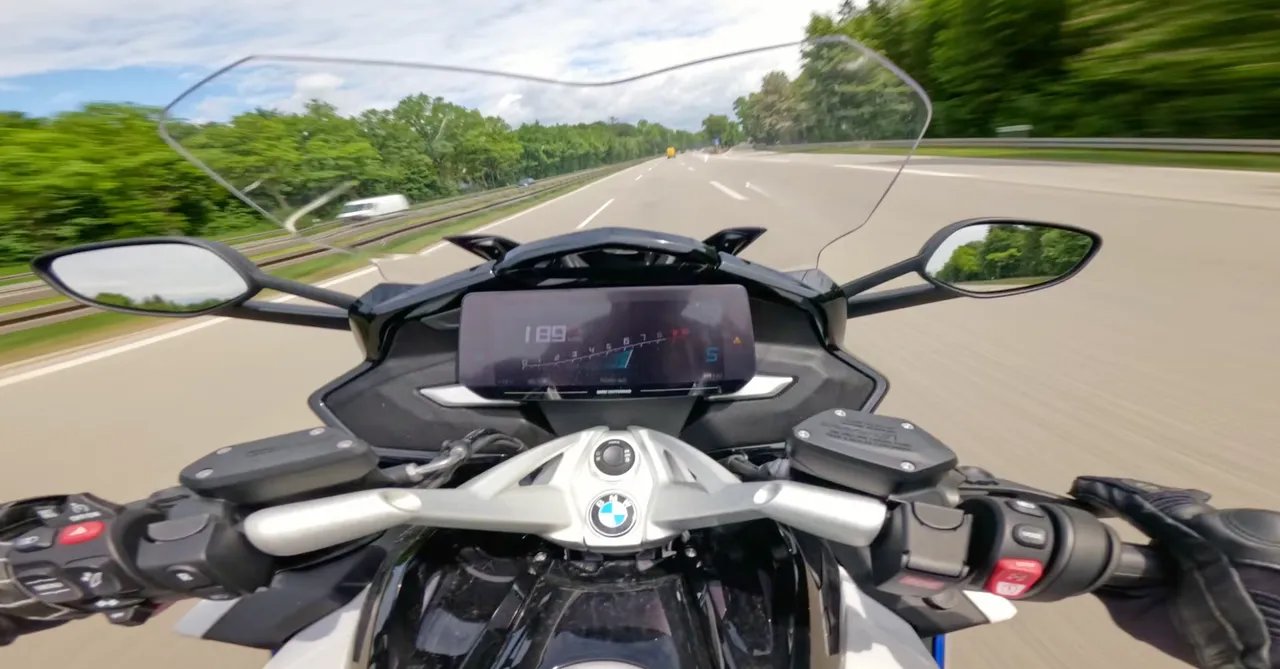 Rückruf BMW K 1600: Rückfahrhilfe-Steuergerät kann sich gefährlich erhitzen
